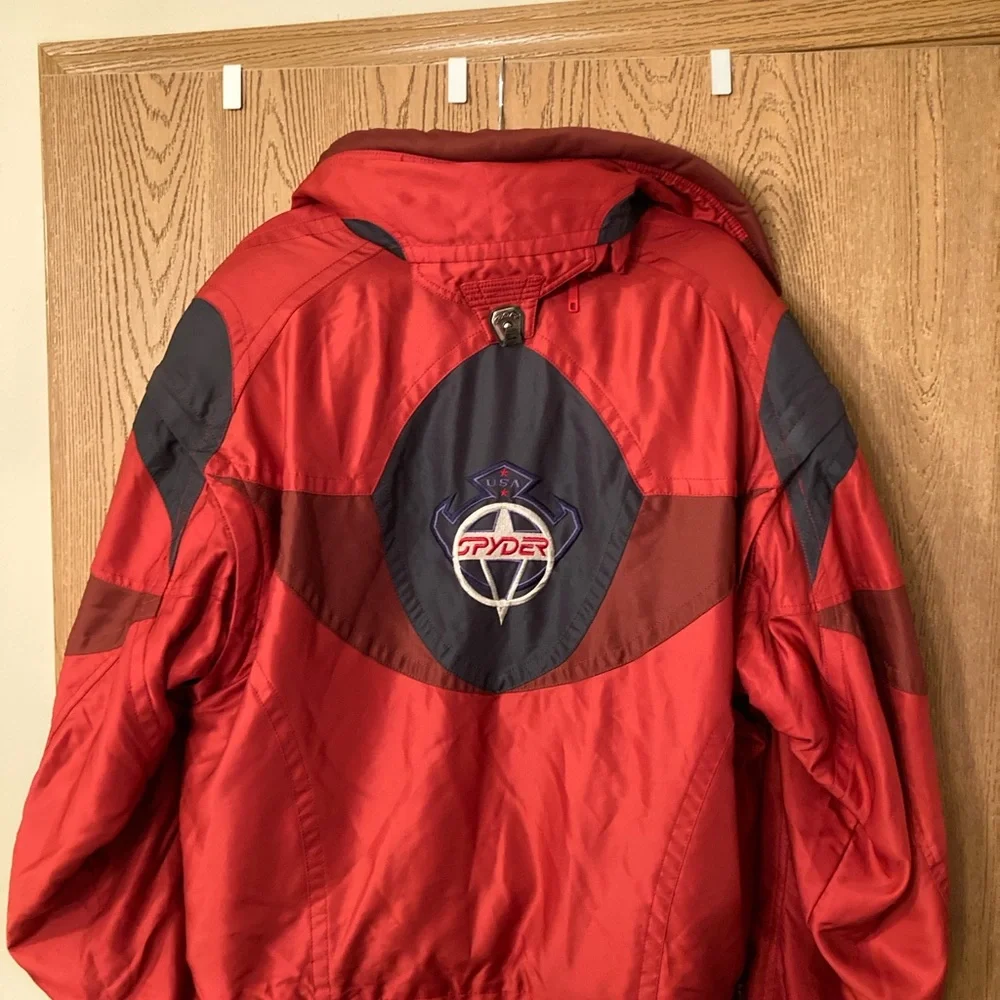 Spyder Vintage Men's Vibrant Red Ski Jacket - Picture 2 of 11